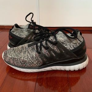 Adidas tubular shoes size 9